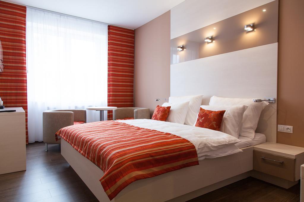 Penzion Na Valech Hodonin Room photo