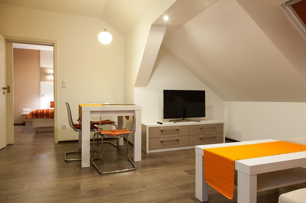 Penzion Na Valech Hodonin Room photo